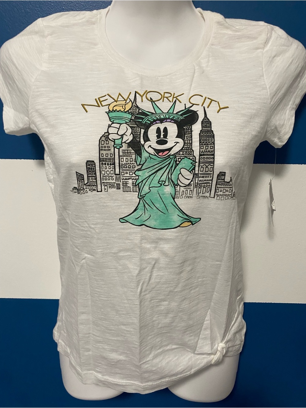 NWT Disney XL 14 New York City Mickey Statue Graphic Tee